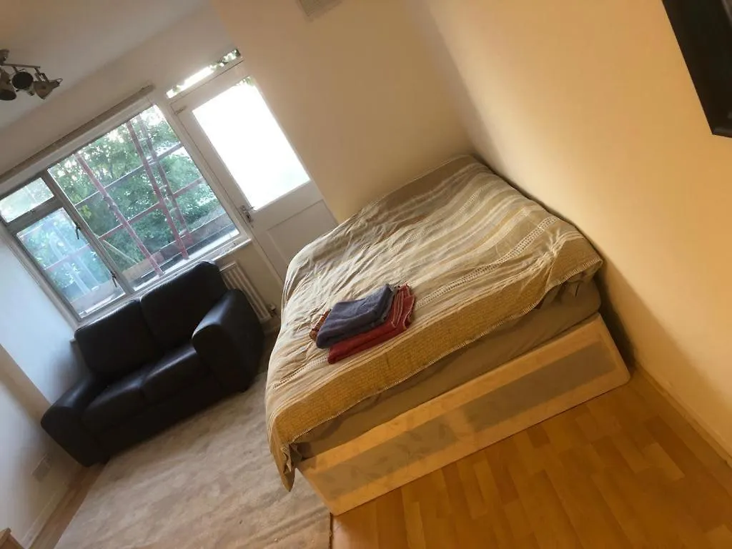 Dalrymple Apartment London